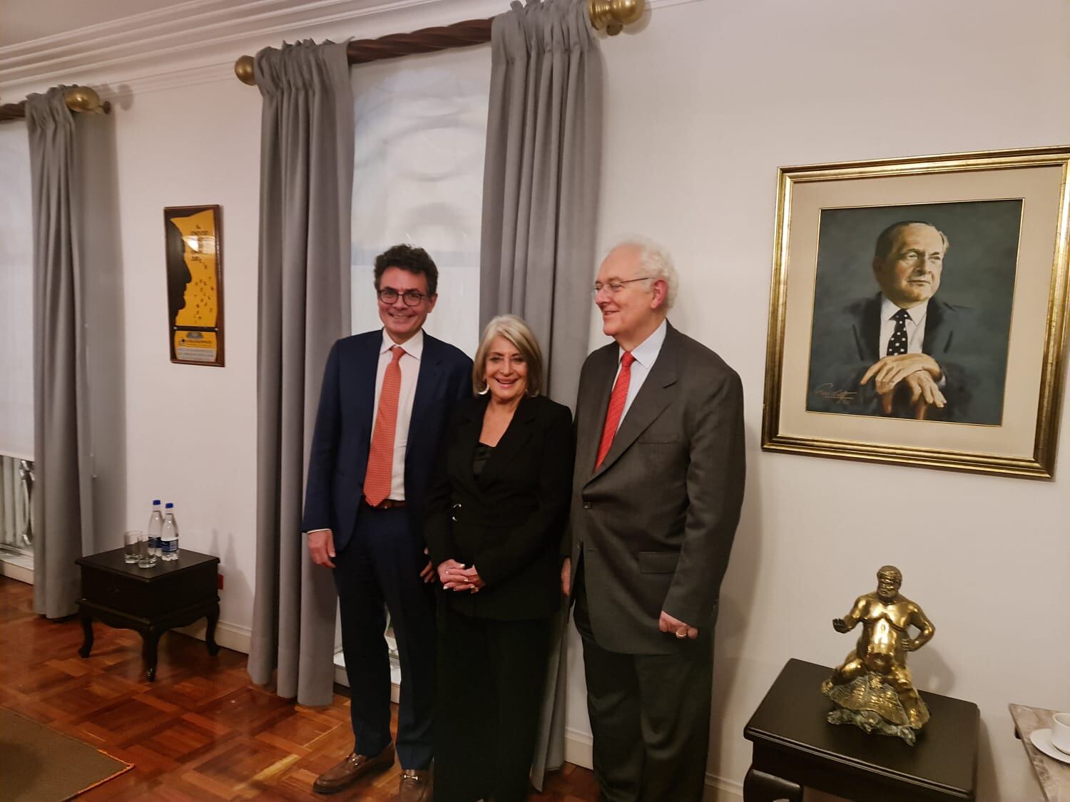 Exministros en encuentro de los Andes.