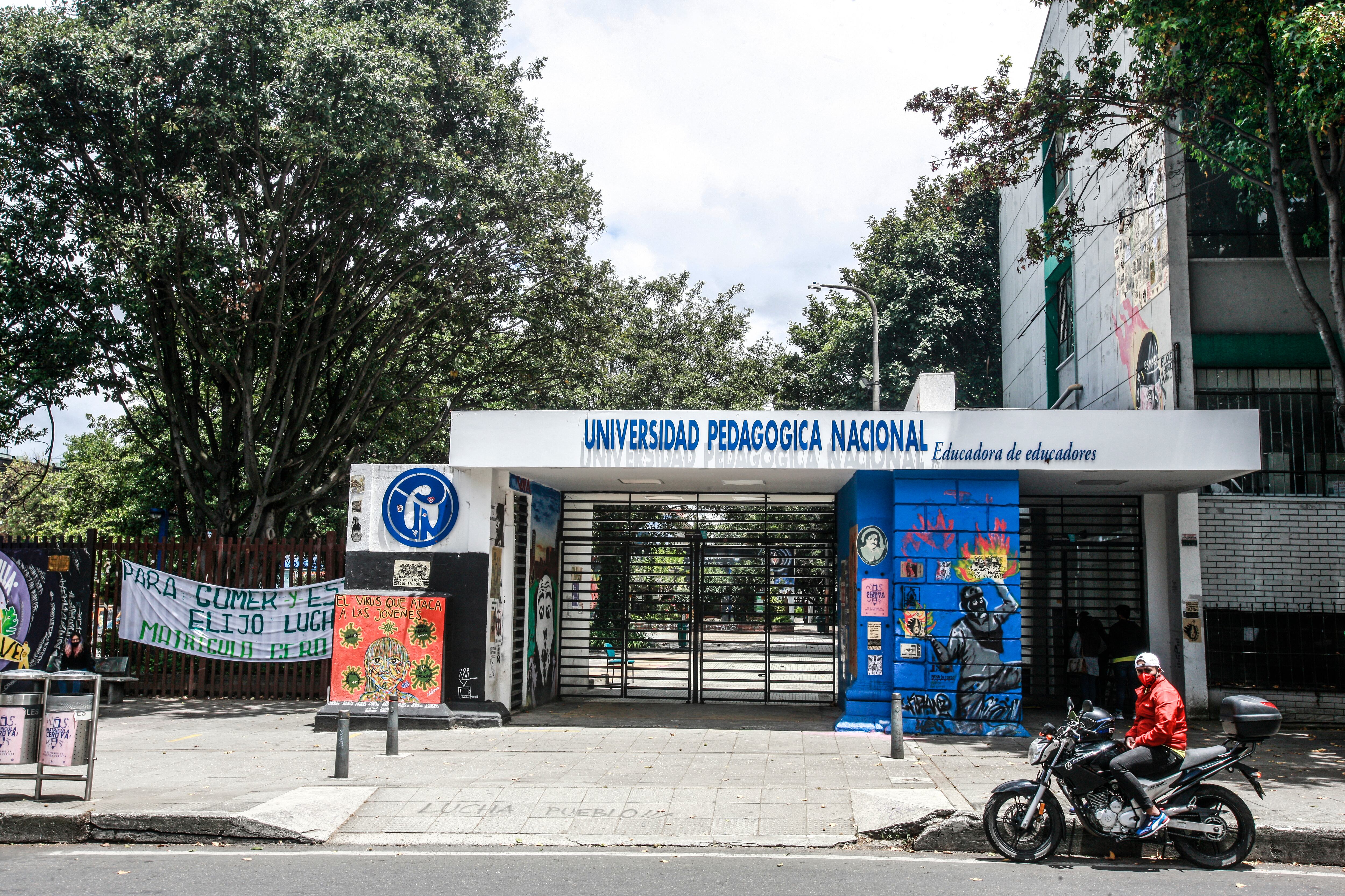 Fachada Universidad Pedagógica