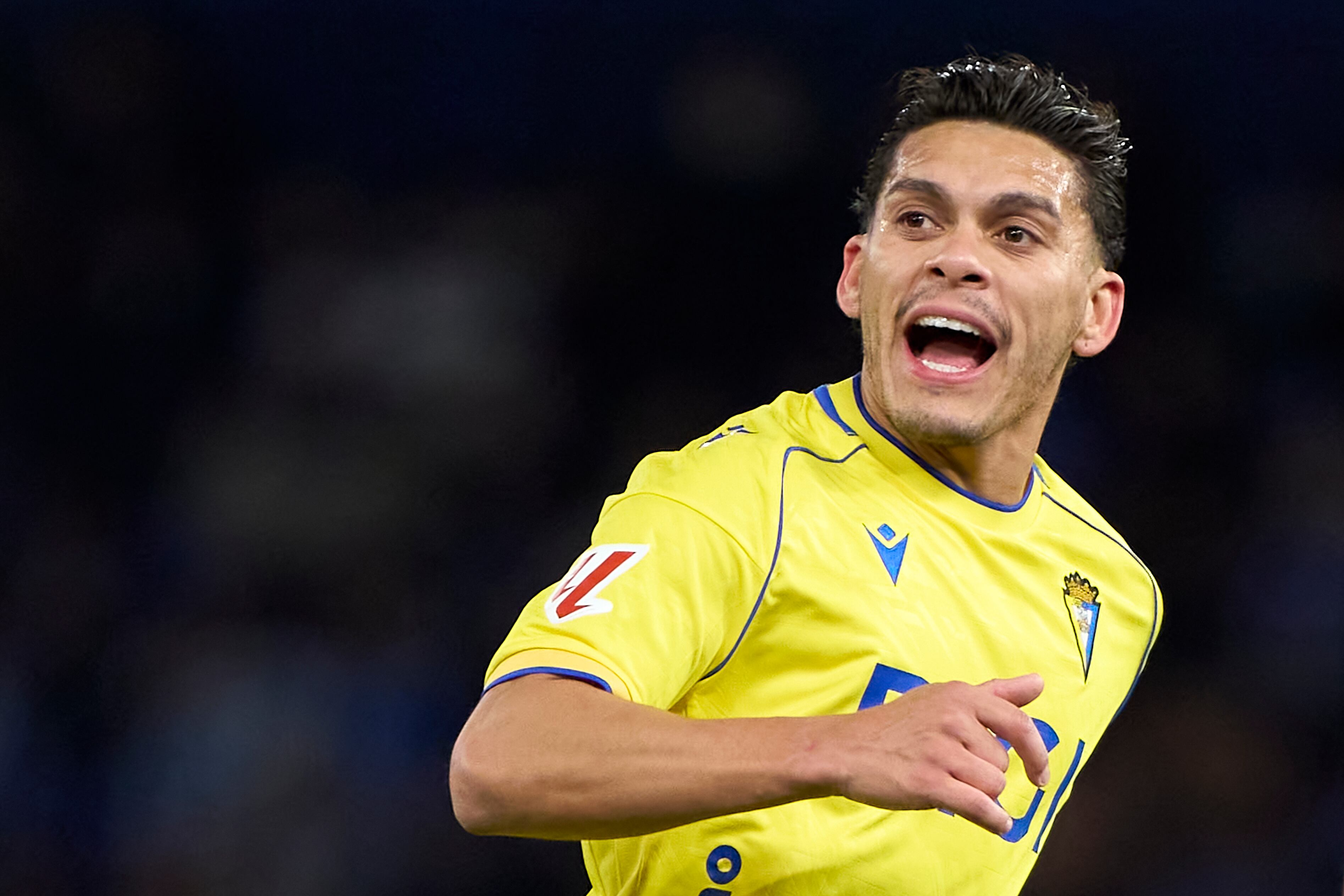 LA CORUNA, SPAIN - JANUARY 04:  Brian Ocampo of Cadiz CF reacts during the LaLiga Hypermotion match between RC Deportivo La Coruna and Cadiz CF at Abanca-Riazor on January 04, 2026 in La Coruna, Spain. (Photo by Jose Manuel Alvarez Rey/Getty Images)