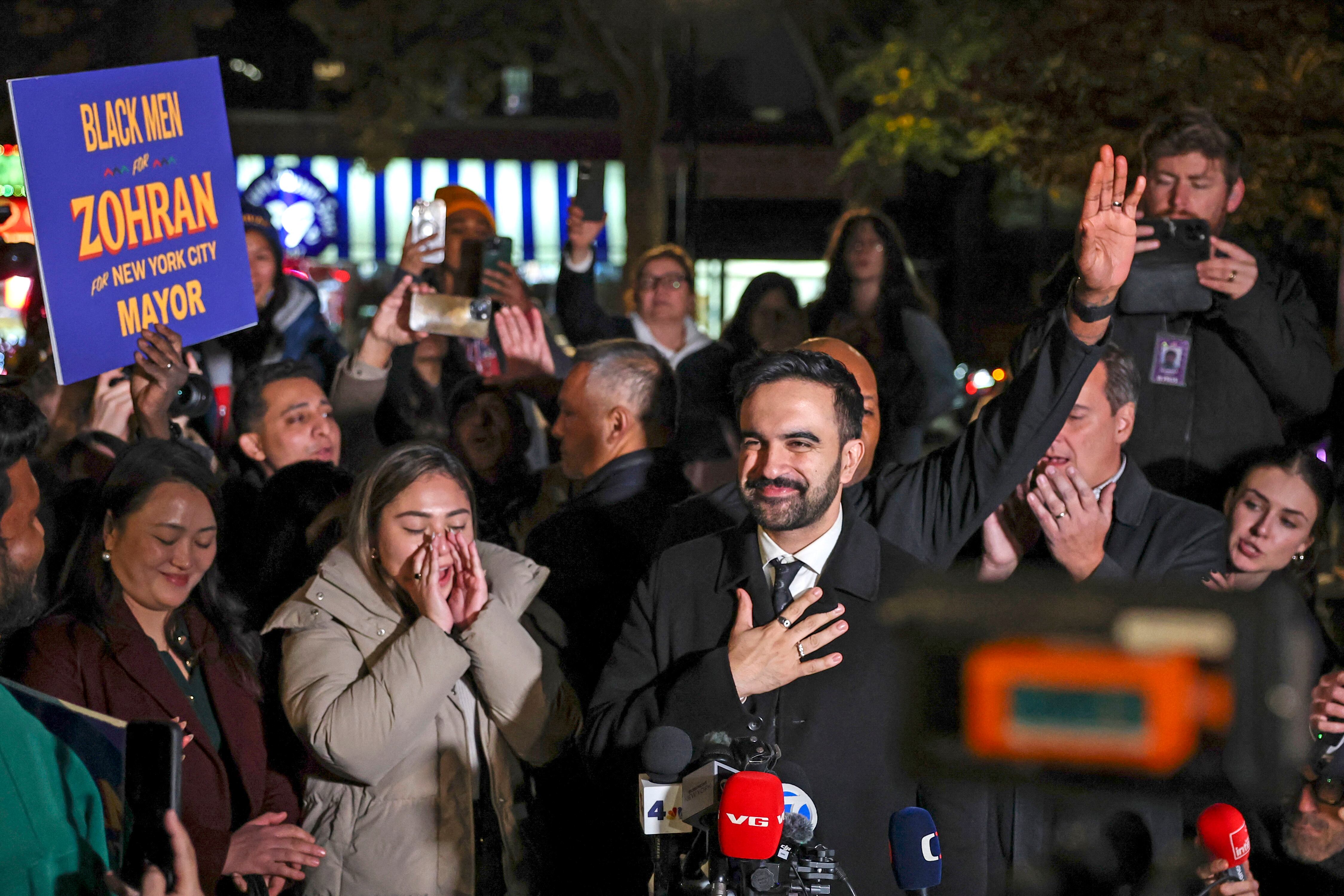 Las urnas abrieron en Nueva York con el socialista Zohran Mamdani como el gran favorito a convertirse en el próximo alcalde.
