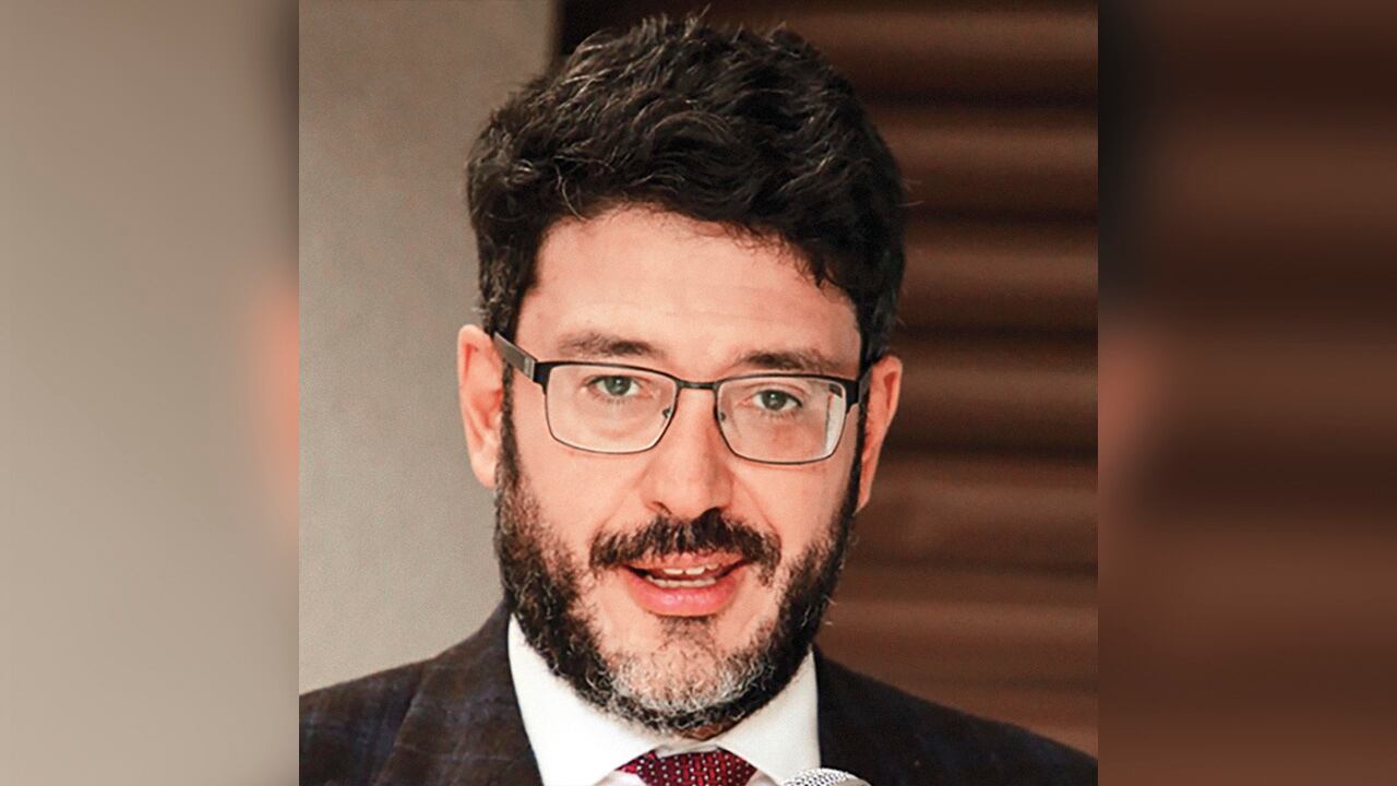 Para recuperar la industria, se requieren inversiones por decenas de miles de millones de dólares. 