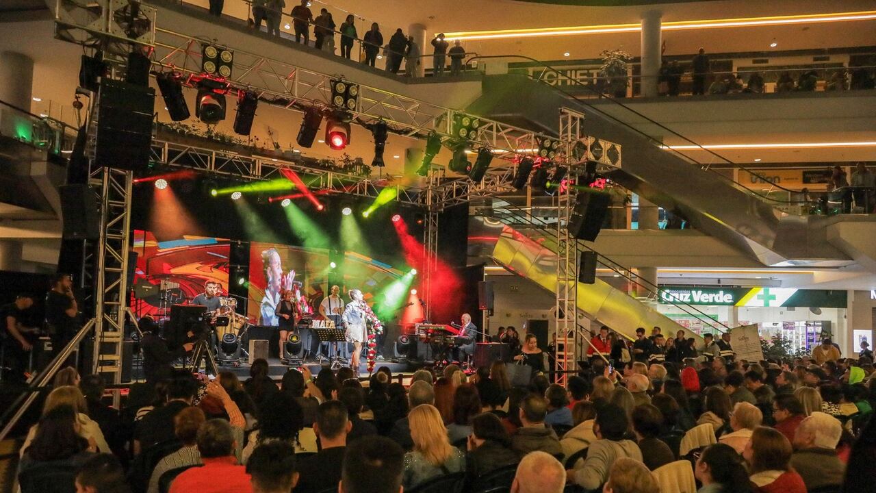 Cada mes se realizan 30 eventos gratuitos como conciertos, noches de baile, entre otros.