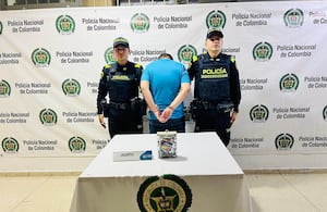 Operativo en Fusagasugá: Recuperan caja de sobres de la Copa del Mundo tras intento de robo