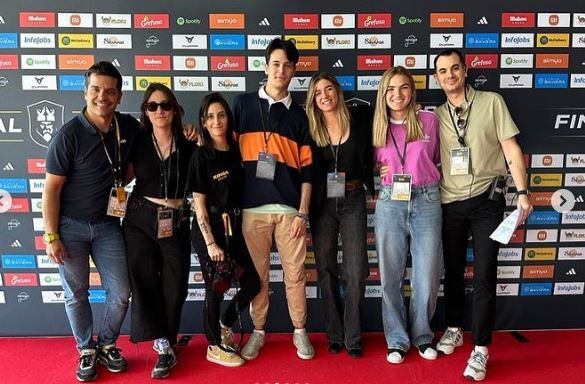 Laura Vizcaíno y Anna Tormo trabajan junto a Piqué y Clara Chía