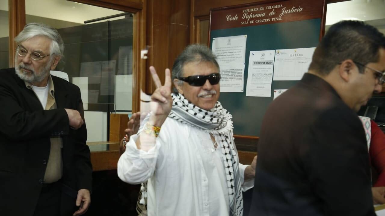 Jesús Santrich luego de haberse posesionado como representante a la cámara