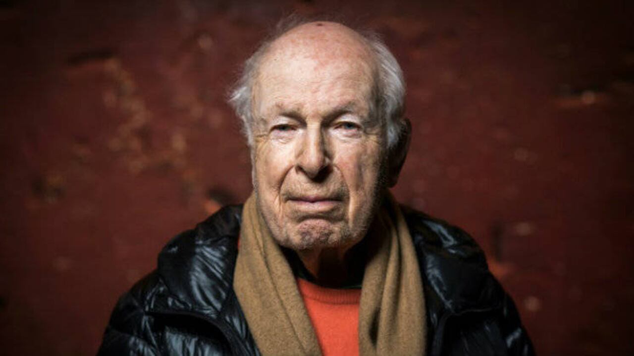 Brook fue el primer director en llevar a escena la versión en inglés de Marat-Sade, con la Royal Shakespeare Company. Foto: AFP/Archivos / Lionel Bonaventure