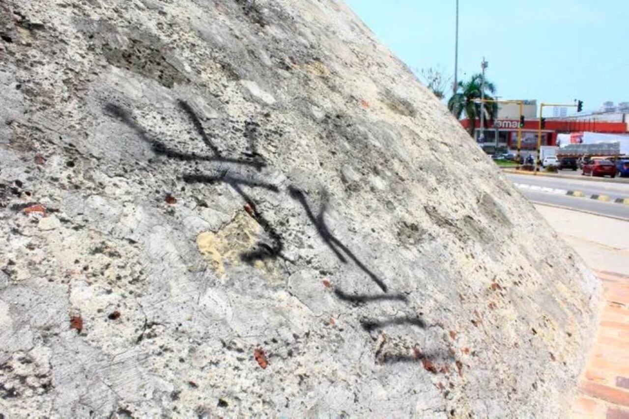 Cartagena: pintaron grafiti en pared del Castillo San Felipe