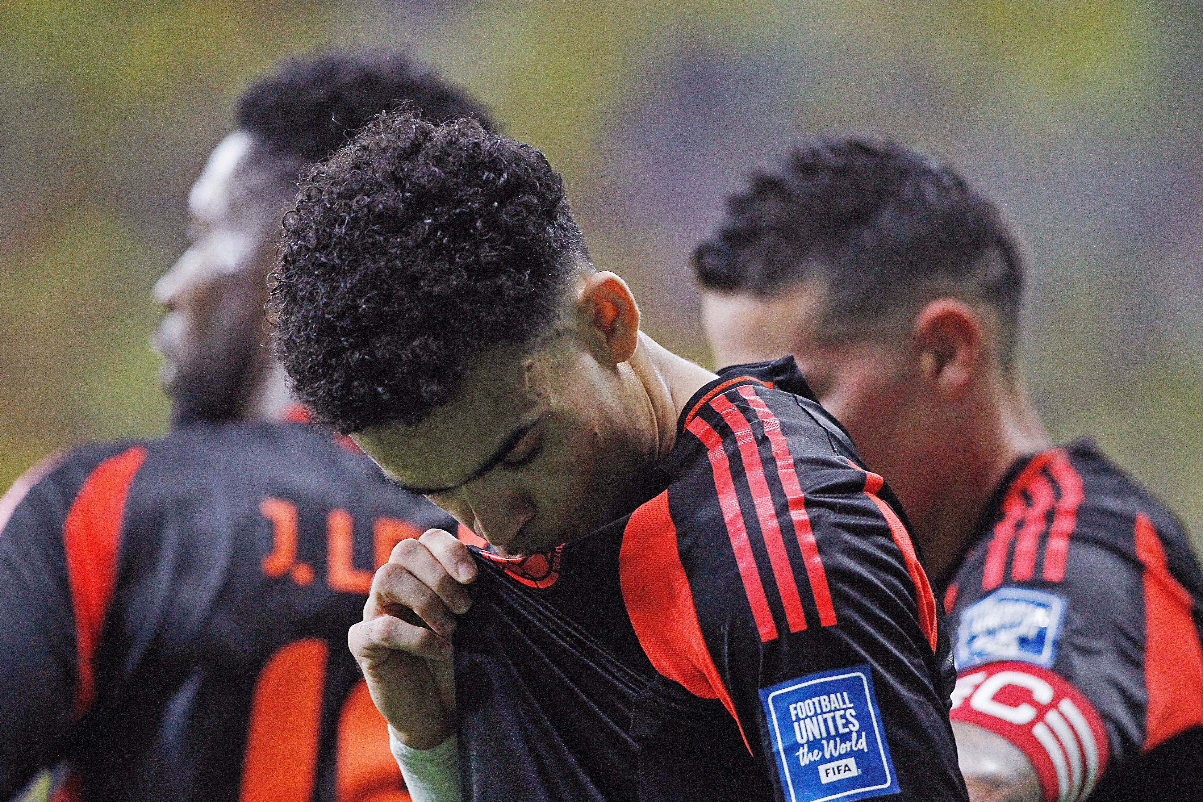 BRASILIA, BRAZIL - MARCH 20: Luis Diaz of Colombia celebrates after scoring his team's first goal during the FIFA World Cup 2026 Qualifier match between Brazil and Colombia at Mane Garrincha Stadium on March 20, 2025 in Brasilia, Brazil. (Photo by Adalberto Marques/Eurasia Sport Images/Getty Images)