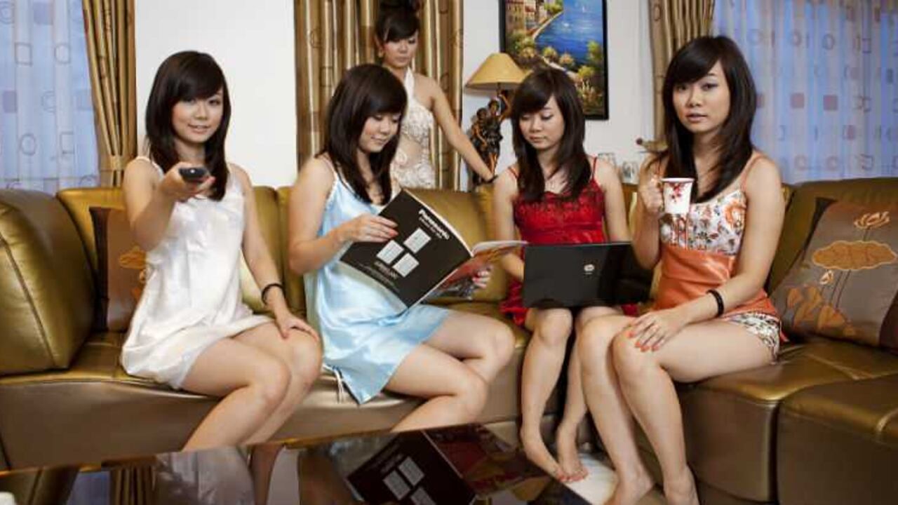 Los colombianos utilizan unos cuatro dispositivos móviles en promedio. Del total de la población, el 40% “utiliza diferentes pantallas de manera simultánea”, precisa el informe.