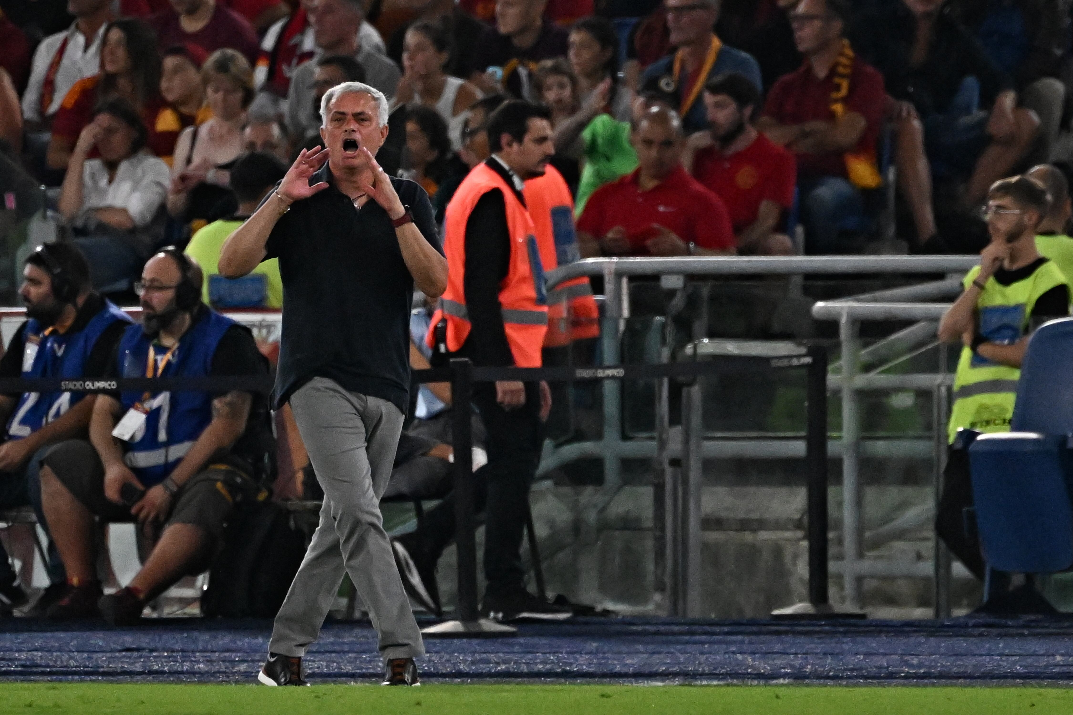 La Roma de Mourinho en picada libre en Serie A, la Loba fue goleado por el Génova