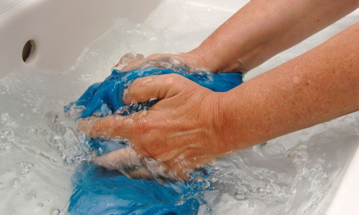 Así se debe lavar la ropa de lana.