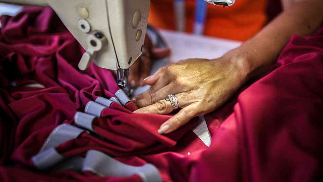 "Minería Texas Colombia (MTC) le dio el capital a Luz María Pinilla para arrancar su negocio: Confecciones Mona Lisa."