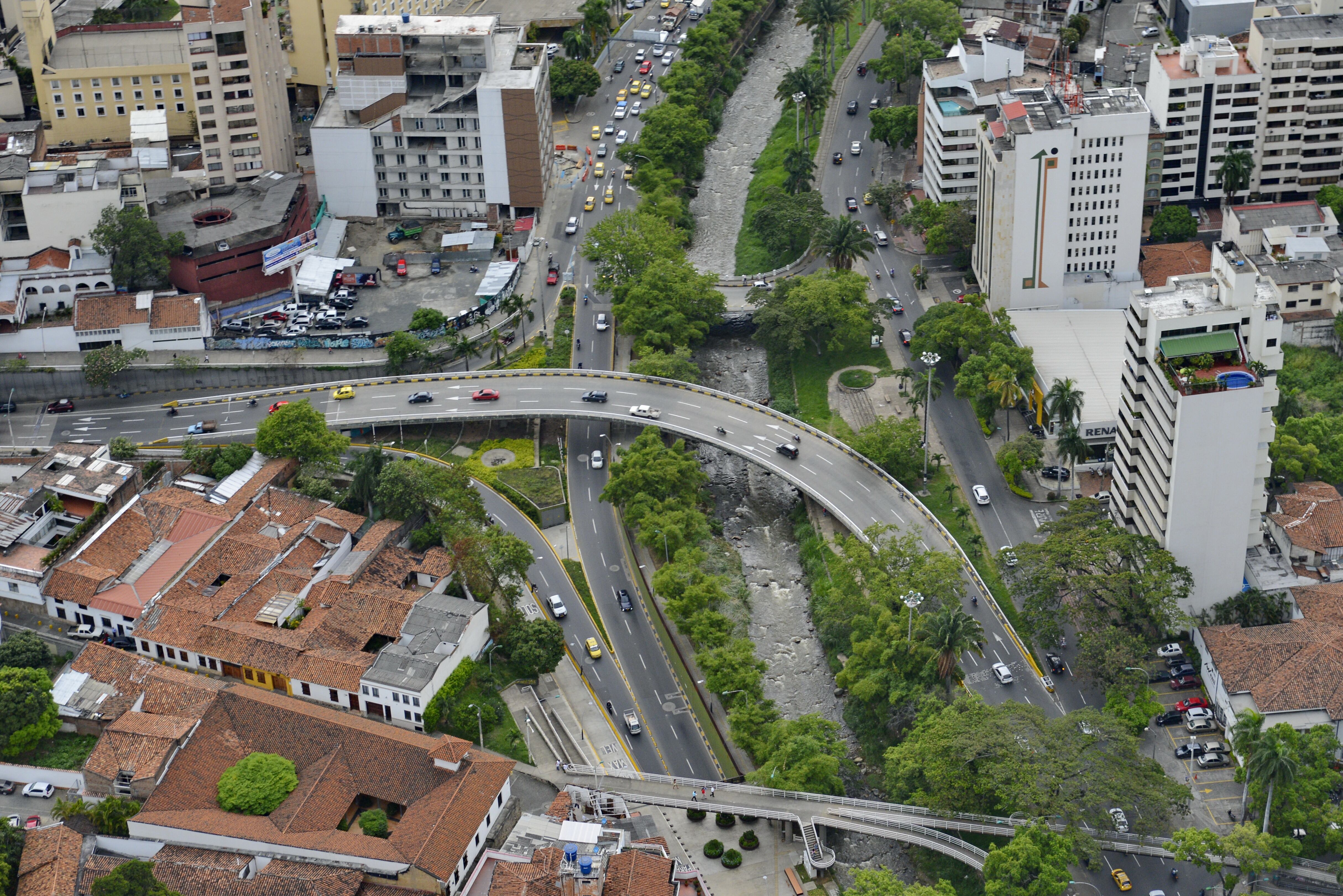 Vías del Valle del Cauca y de su capital Santiago de Cali.