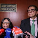 Denuncia contra el presidente Gustavo Petro ante la Comisión de Acusación junto a su apoderado el doctor Wilson Ruíz.