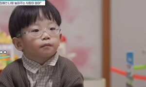 El niño contestó unas preguntas sobre la relación con sus padres y se volvieron virales en las redes sociales