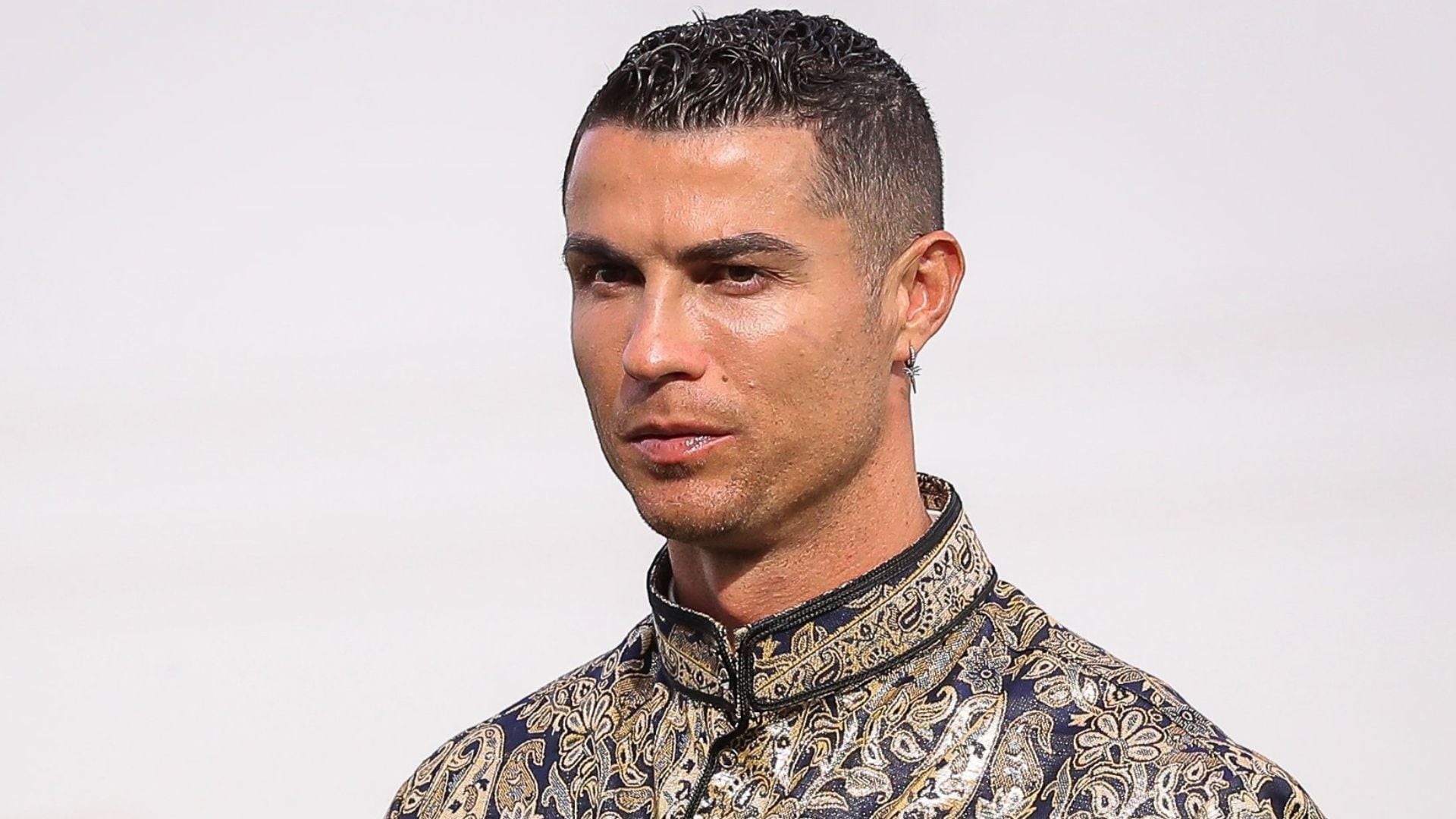 Los negocios de Cristiano Ronaldo no se limitan al deporte. Gracias a sus inversiones, acumula una fortuna superior a los 1.300 millones de dólares.