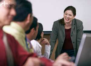 El lenguaje. Las mujeres llevan el liderato en este ámbito, pues además de tener la capacidad de expresarse de manera elocuente, no se les dificulta exteriorizar sus emociones, como sí lo es para los hombres. Foto. Corbis.