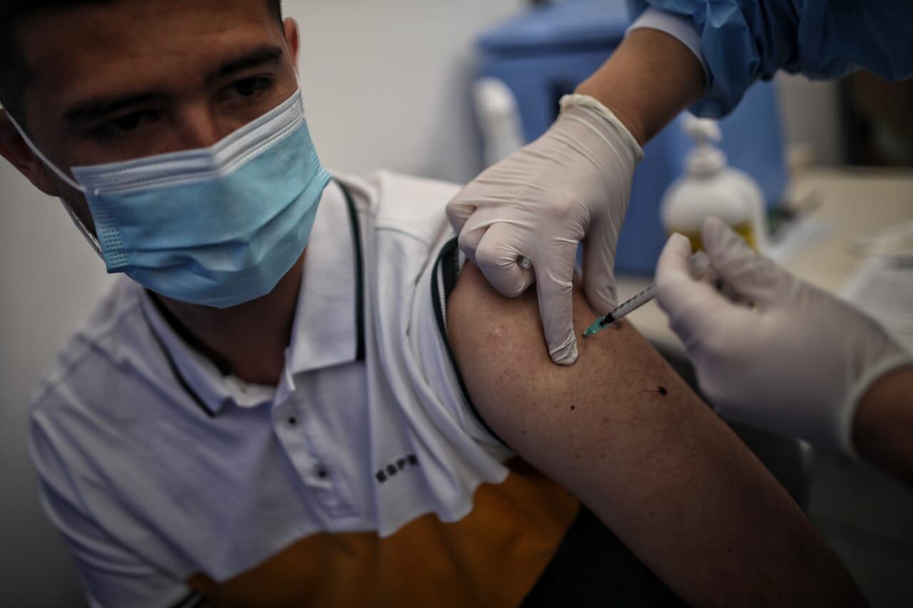 Primer día Jornada de vacunación contra Covid19 al  personal medico de primera linea