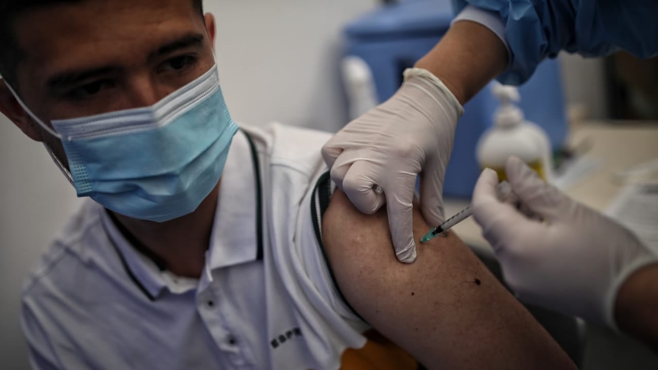 Primer día Jornada de vacunación contra Covid19 al personal medico de primera linea