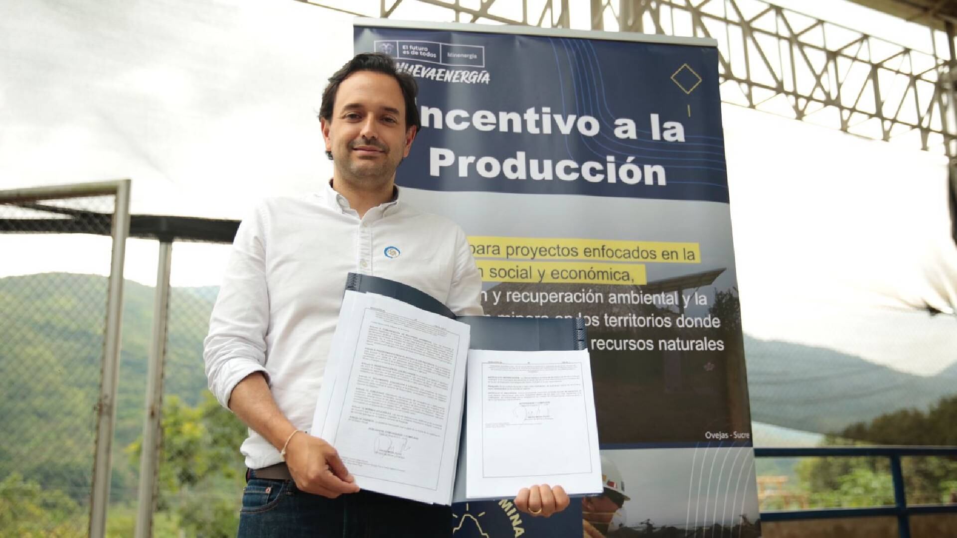 Desde agosto de 2018, el Gobierno ha llevado el servicio de energía eléctrica a más de 76.000 hogares en todo el país.