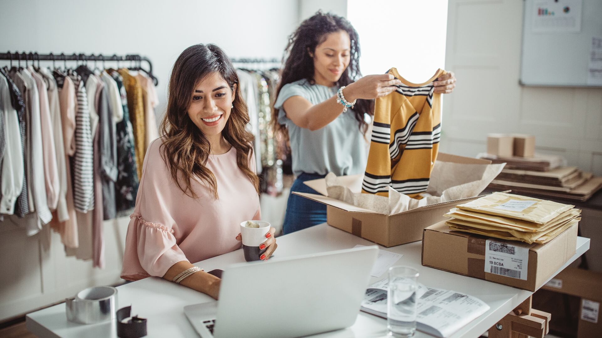 Hasta finales de la segunda semana de octubre, las ventas realizadas a través de medios digitales en Colombia habían crecido 25 por ciento con respecto al mismo periodo de 2019.