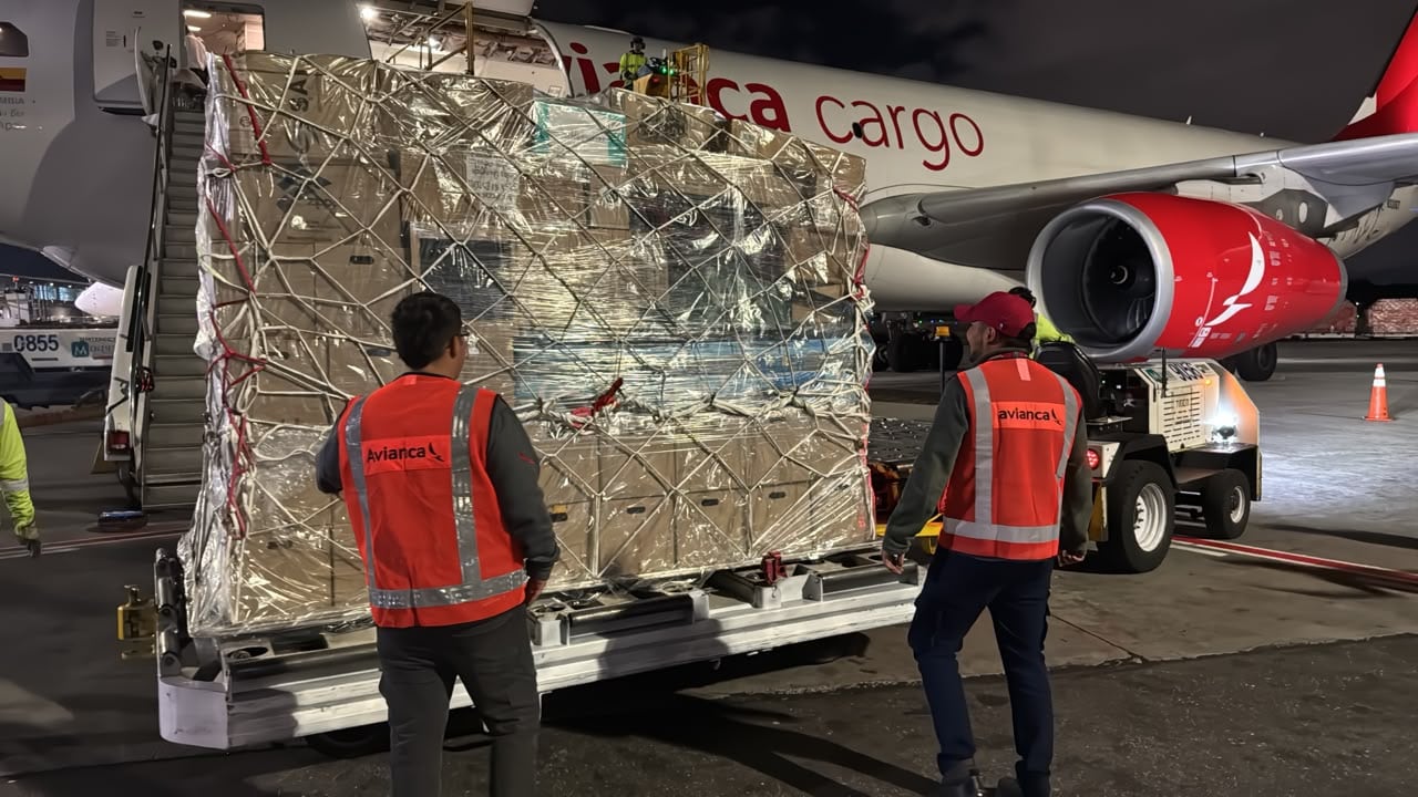 Envían ayudas a afectados por terremoto desde Bogotá.