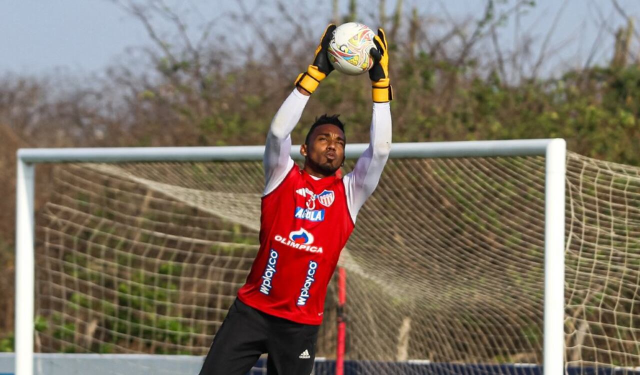 El portero es suplente de Sebastián Viera en Junior.