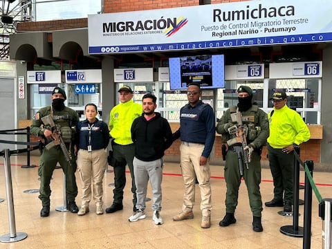 La Policía Nacional recibió al delincuente en la frontera con Ecuador
