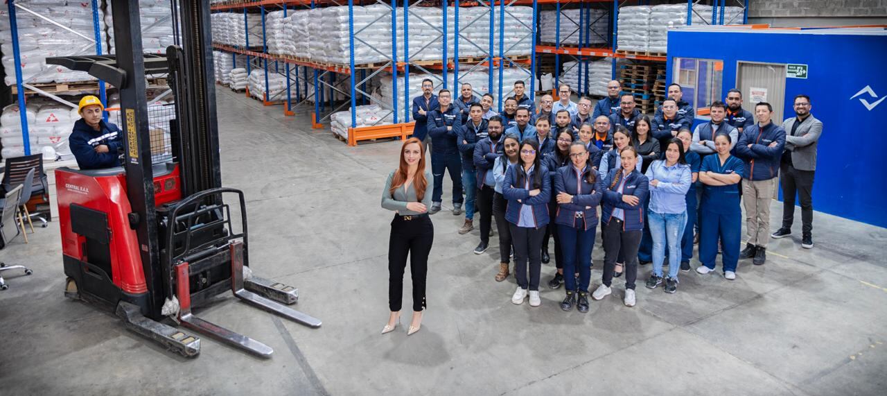 El equipo de Alianza Logística en el Centro de Distribución Logística, CEDI.