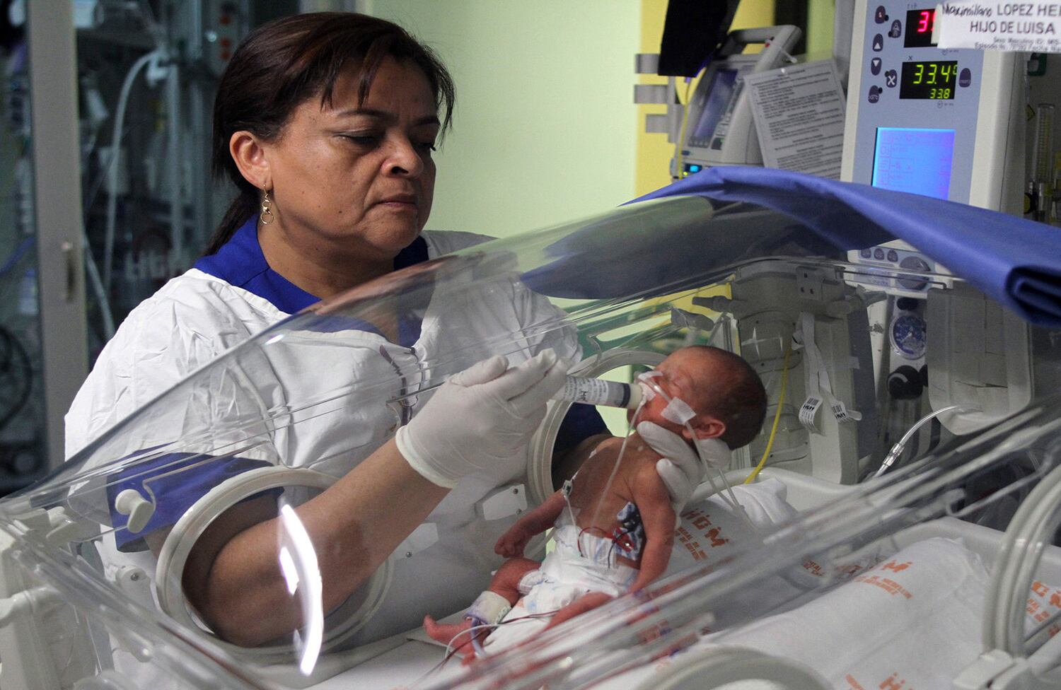 Leche materna / Fredy León Builes Solano (Colombia)