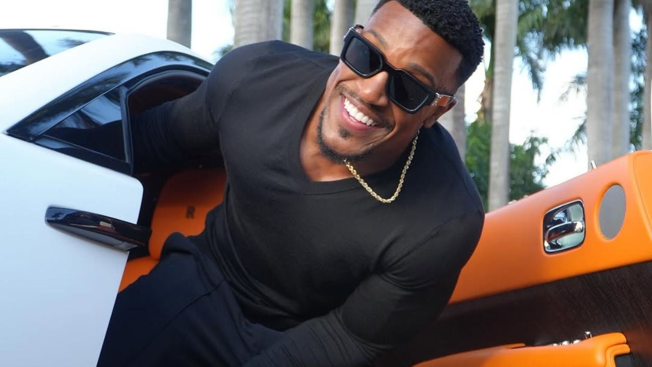 Influencer estadounidense causa debate con su extrema rutina de bienestar