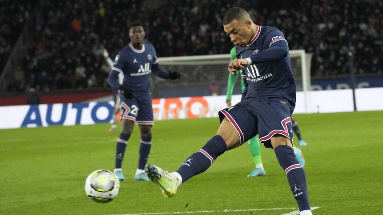 El francés es seguido de cerca por el Real Madrid.