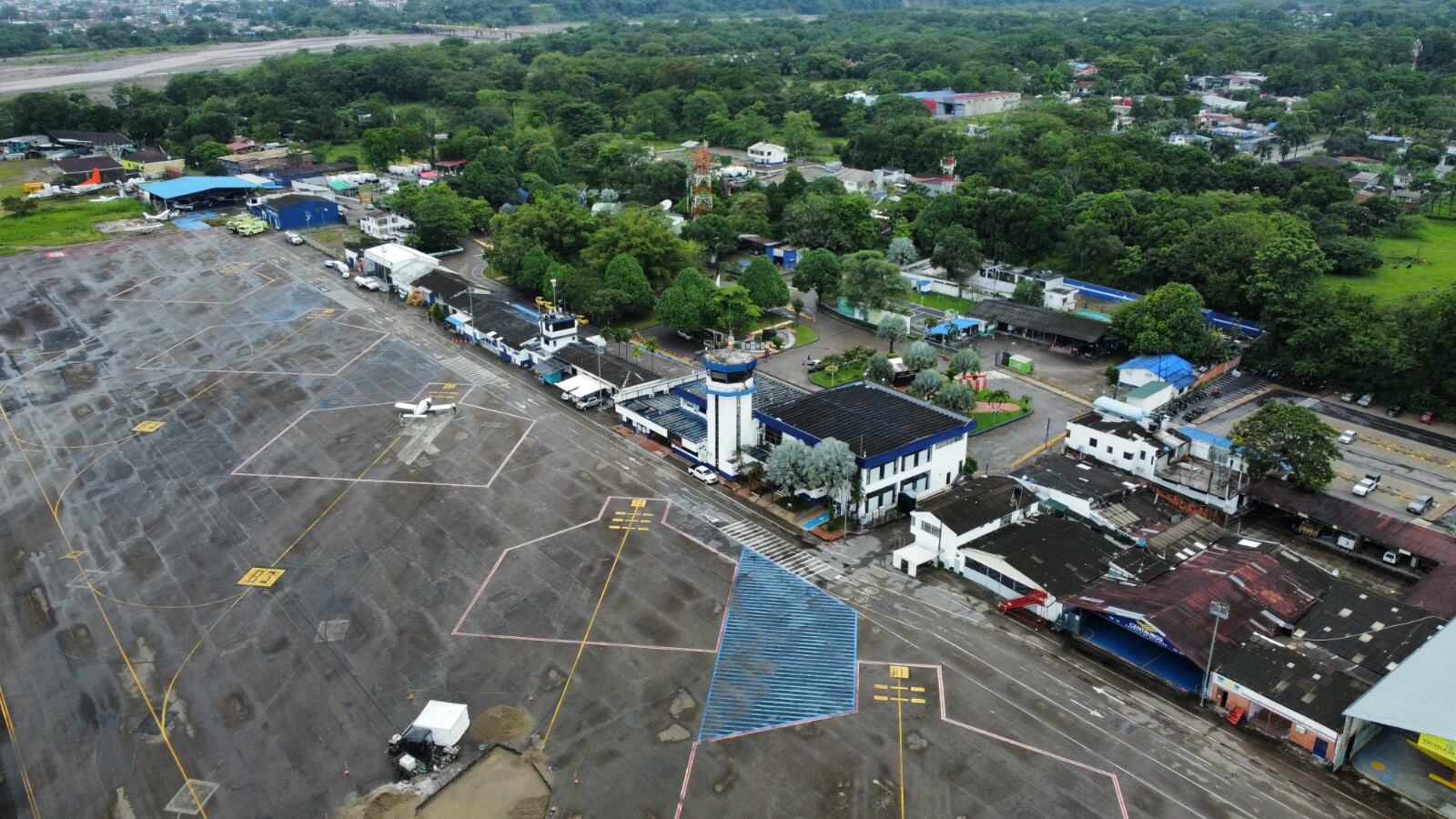 Aeronáutica Civil mantiene medidas de solidaridad ante el cierre de la vía al
Llano