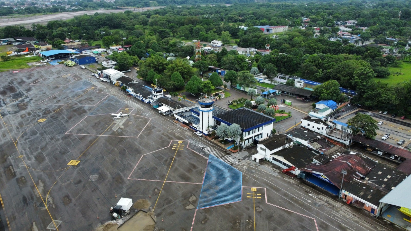 Aeronáutica Civil mantiene medidas de solidaridad ante el cierre de la vía al
Llano