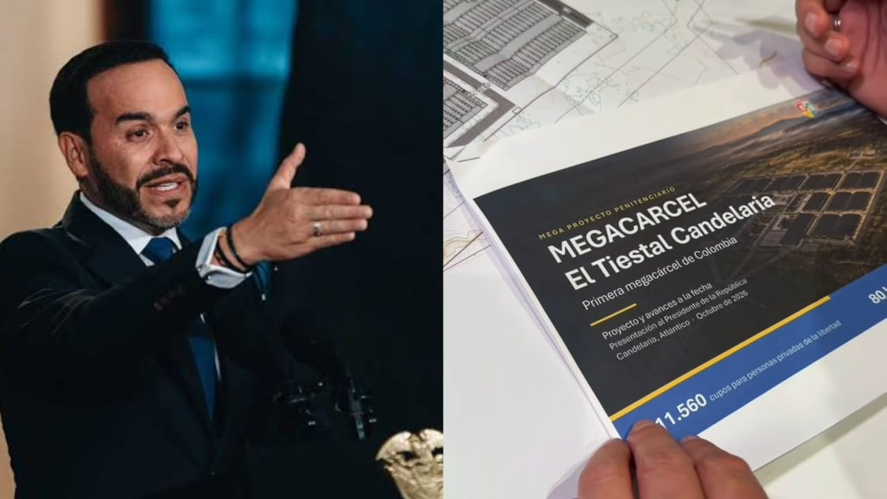 Abelardo De La Espriella, presidente de Colombia, revisando el proyecto para la construcción de la megacárcel en Candelaria, Atlántico.