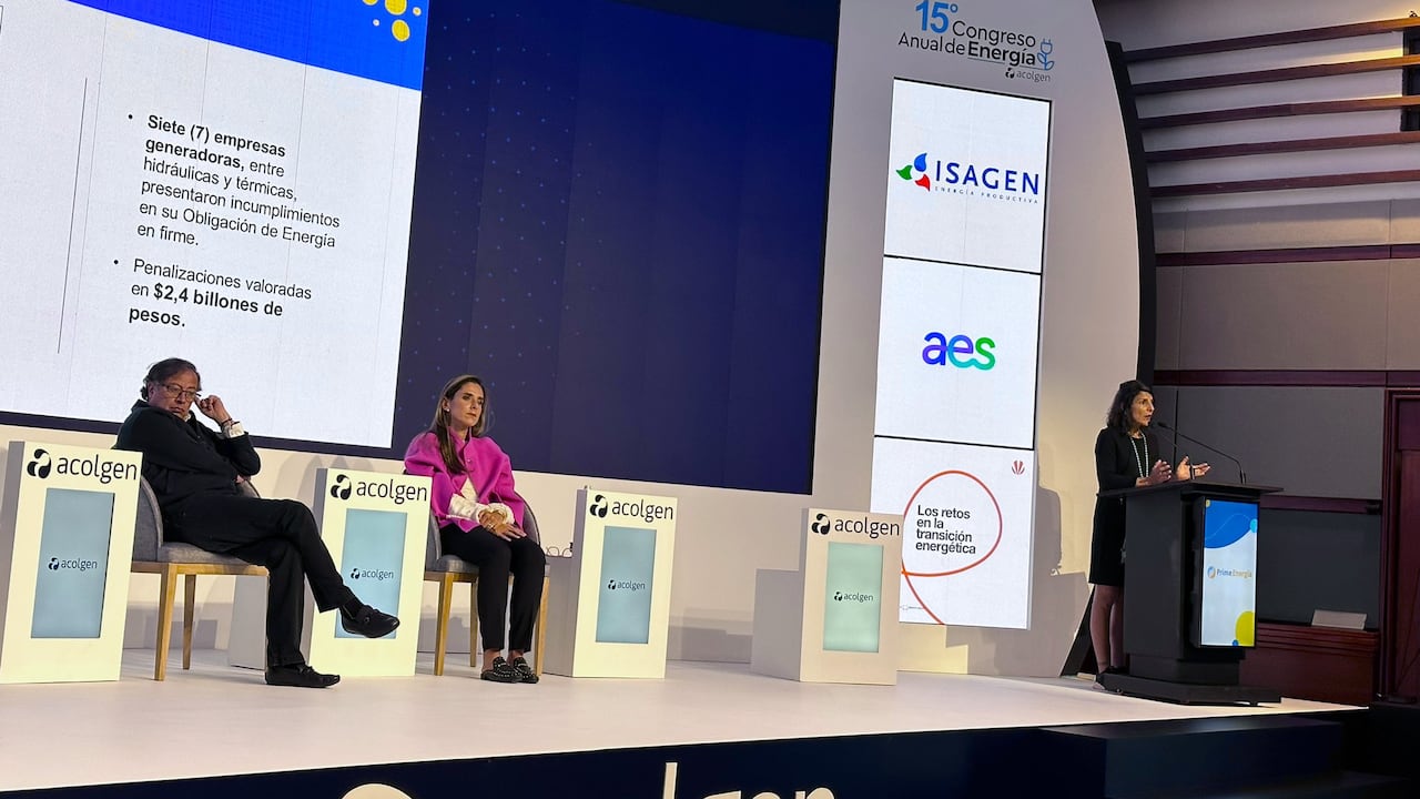 Presidente Petro en congreso energético.