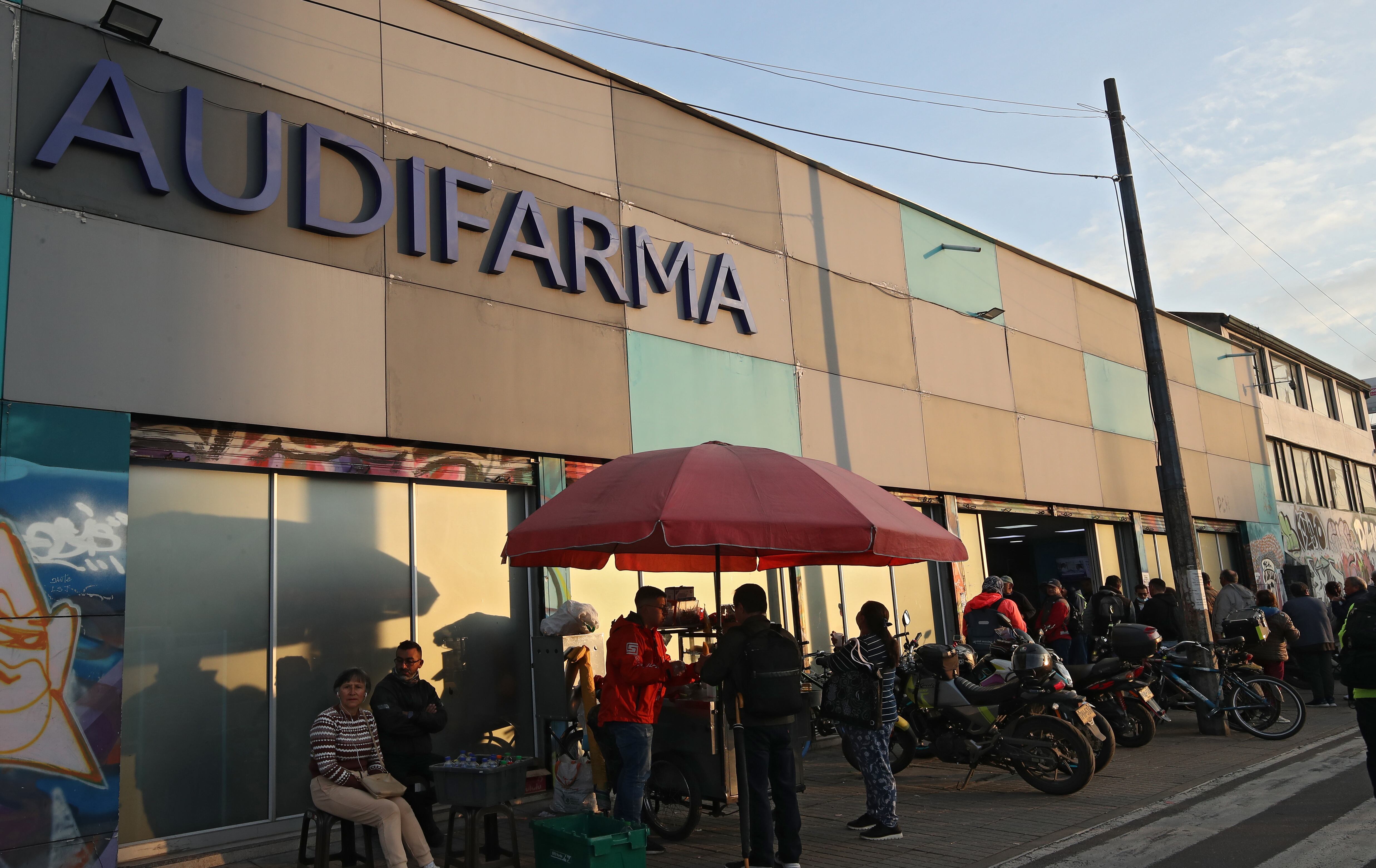 Crisis de medicamentos en Colombia, Audifarma  Nova al occidente de Bogotá uno de los mayores gestores farmacéuticos.
Bogota marzo 28 del 2025 
Foto Guillermo Torres Reina - SEMANA