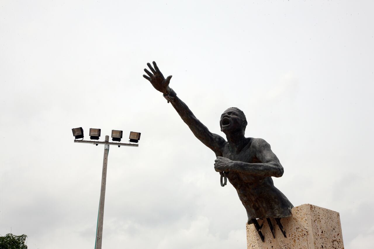 Monumento a Benkos Biohó en Palenque.