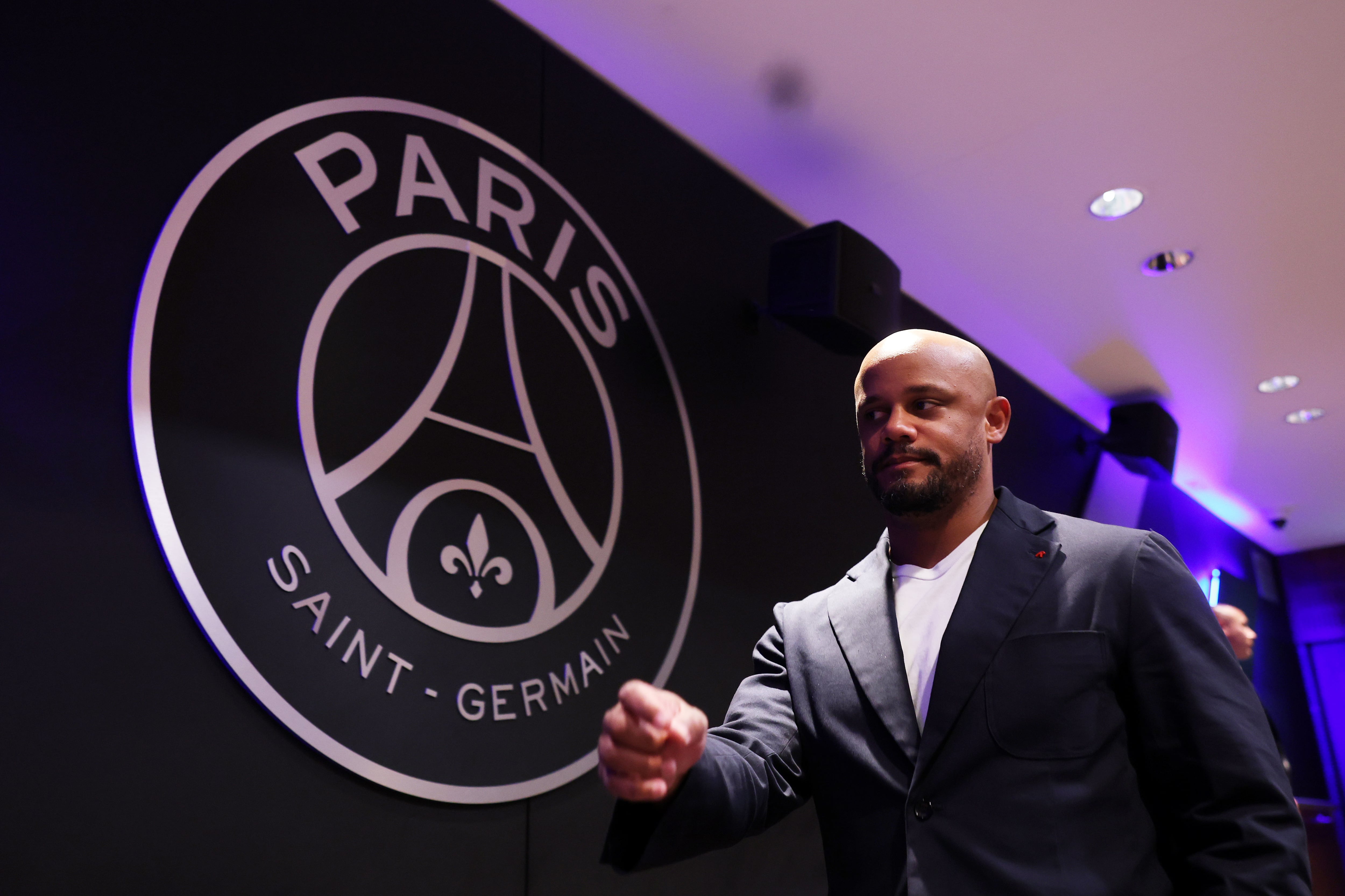 Vincent Kompany, de Bayern Múnich, estará ausente en el banquillo para el juego con PSG.