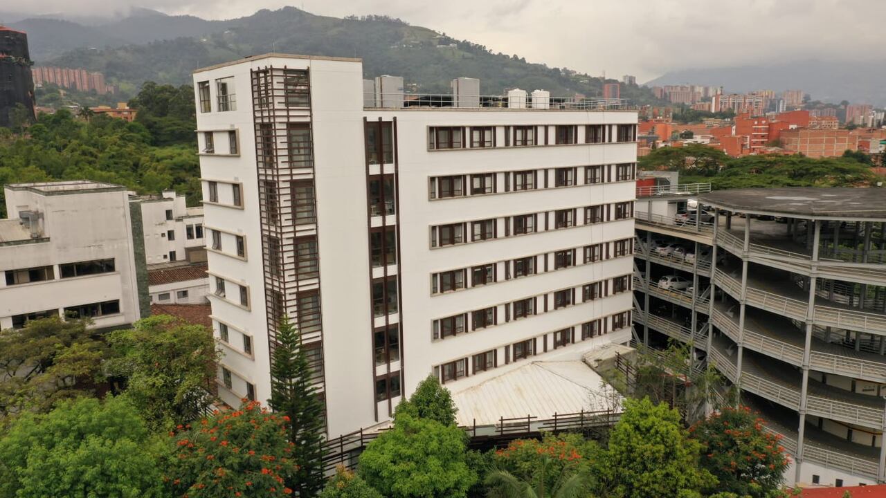 El Hospital Manuel Uribe Ángel de Envigado cuenta con seis nuevos pisos de la torre médica y 120 camas.