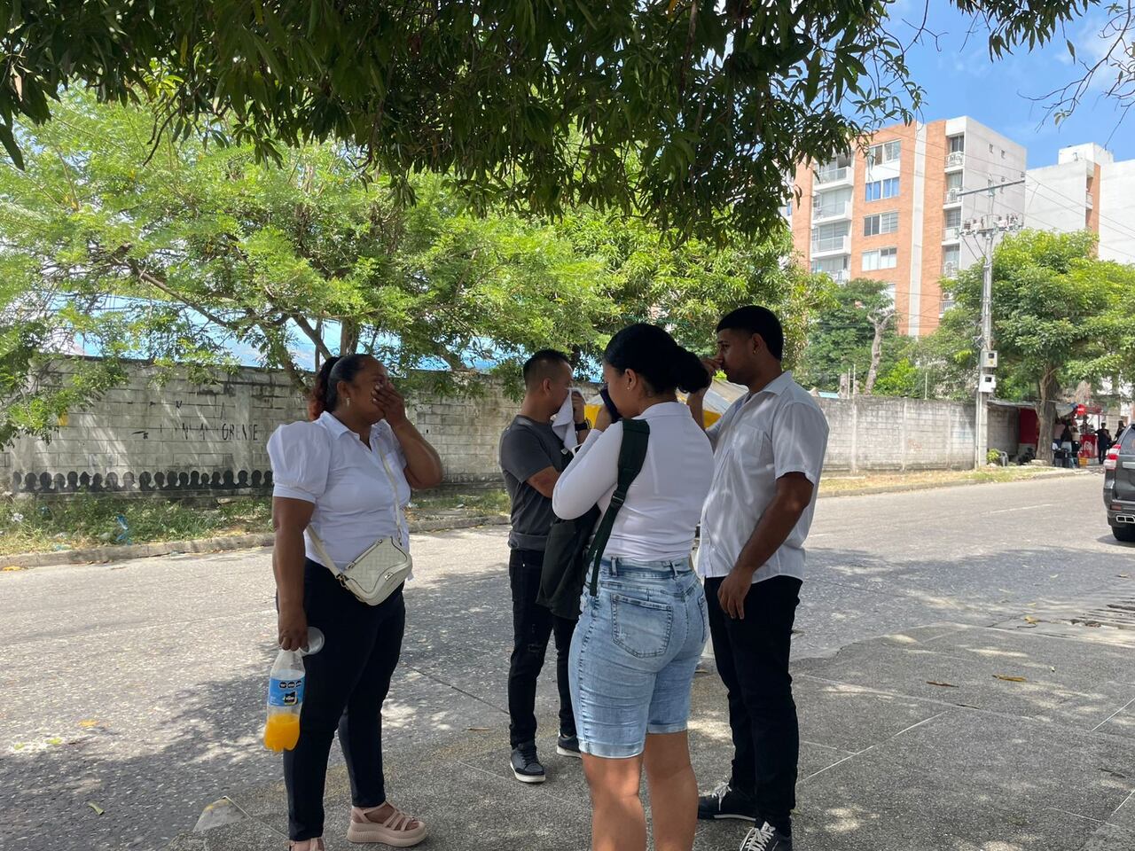 Familia de fallecidos denuncias fuertes olores.