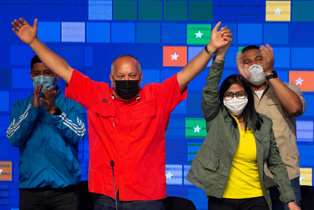 Diosdado Cabello, Delcy Rodriguez