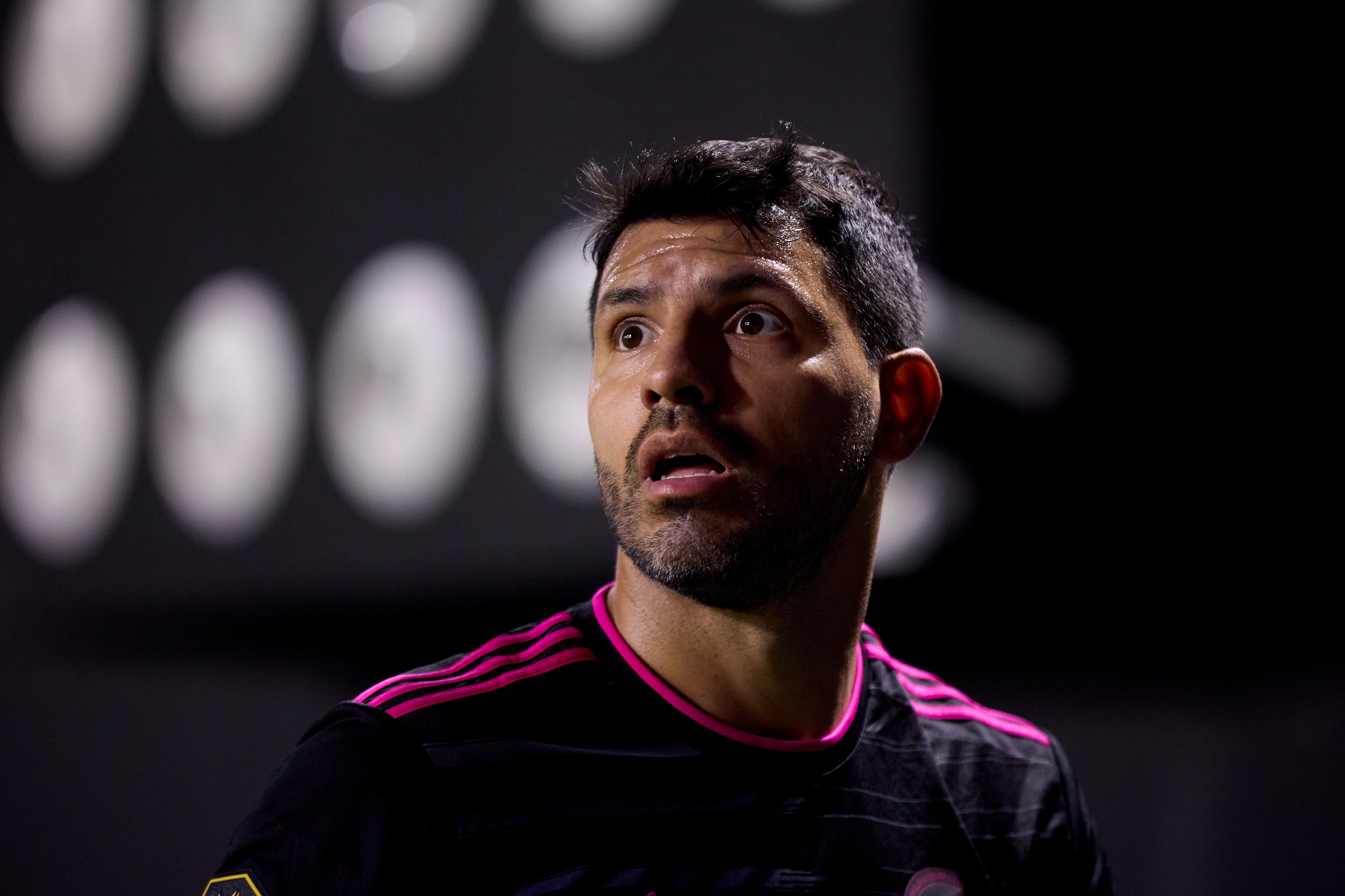 Kun Agüero en un partido de la Kings League.