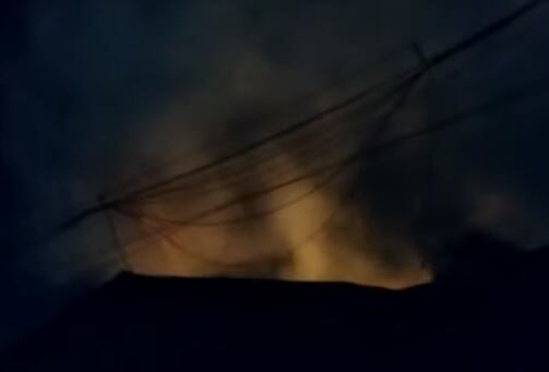 La espesa capa de humo alertó a la comunidad