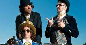 La triada original (Larry 'Ler' LaLonde, Tim 'Herb' Alexander y Les Claypool) trae su espectáculo a Bogotá el 22 de enero. Será su primer concierto en el país.