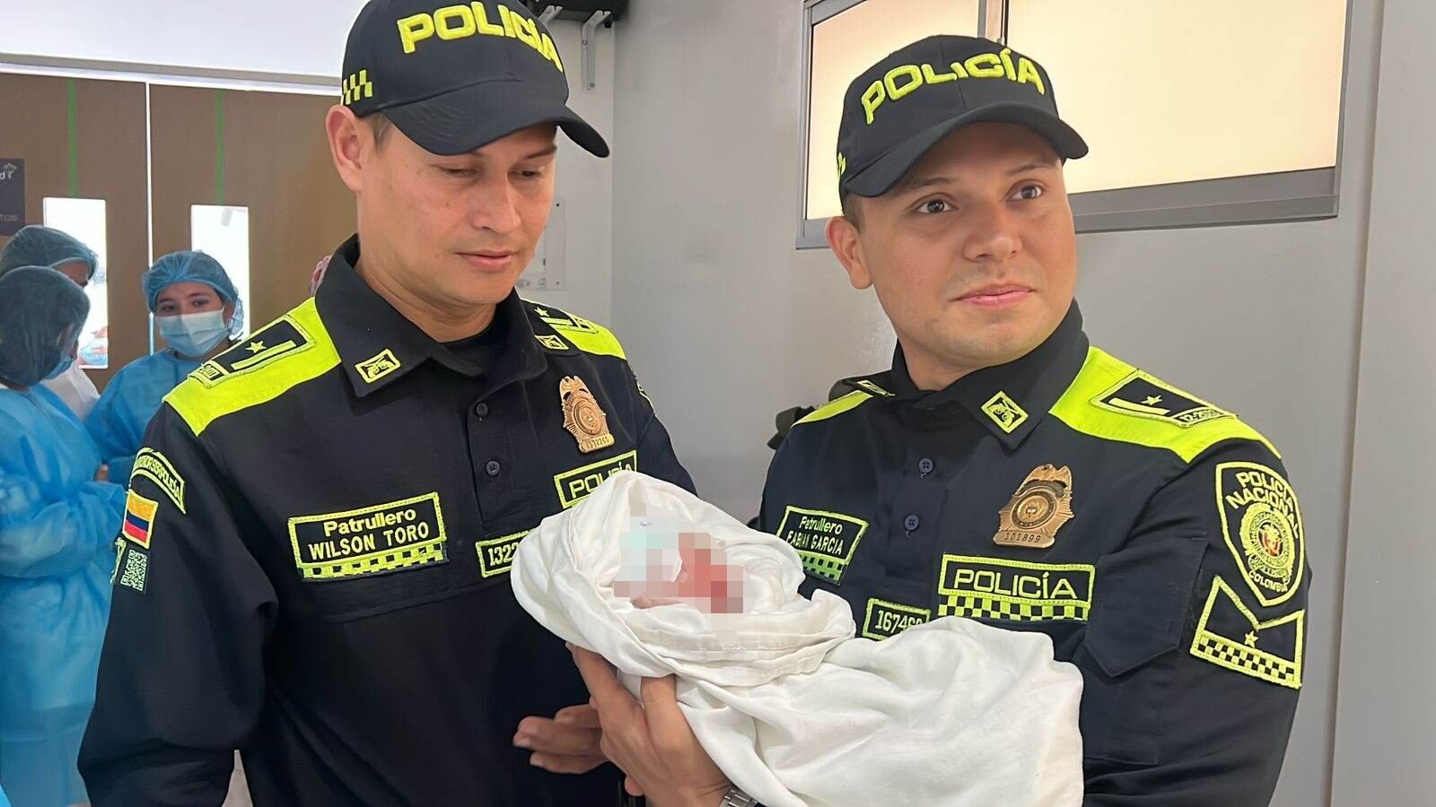 El parto se llevó a cabo en vía pública.