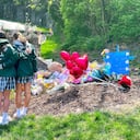 Una joven armada con "al menos" dos rifles de asalto y una pistola abrió fuego este lunes en un colegio de primaria de Nashville y mató a tres niños y tres adultos antes de ser abatida, informó la policía.