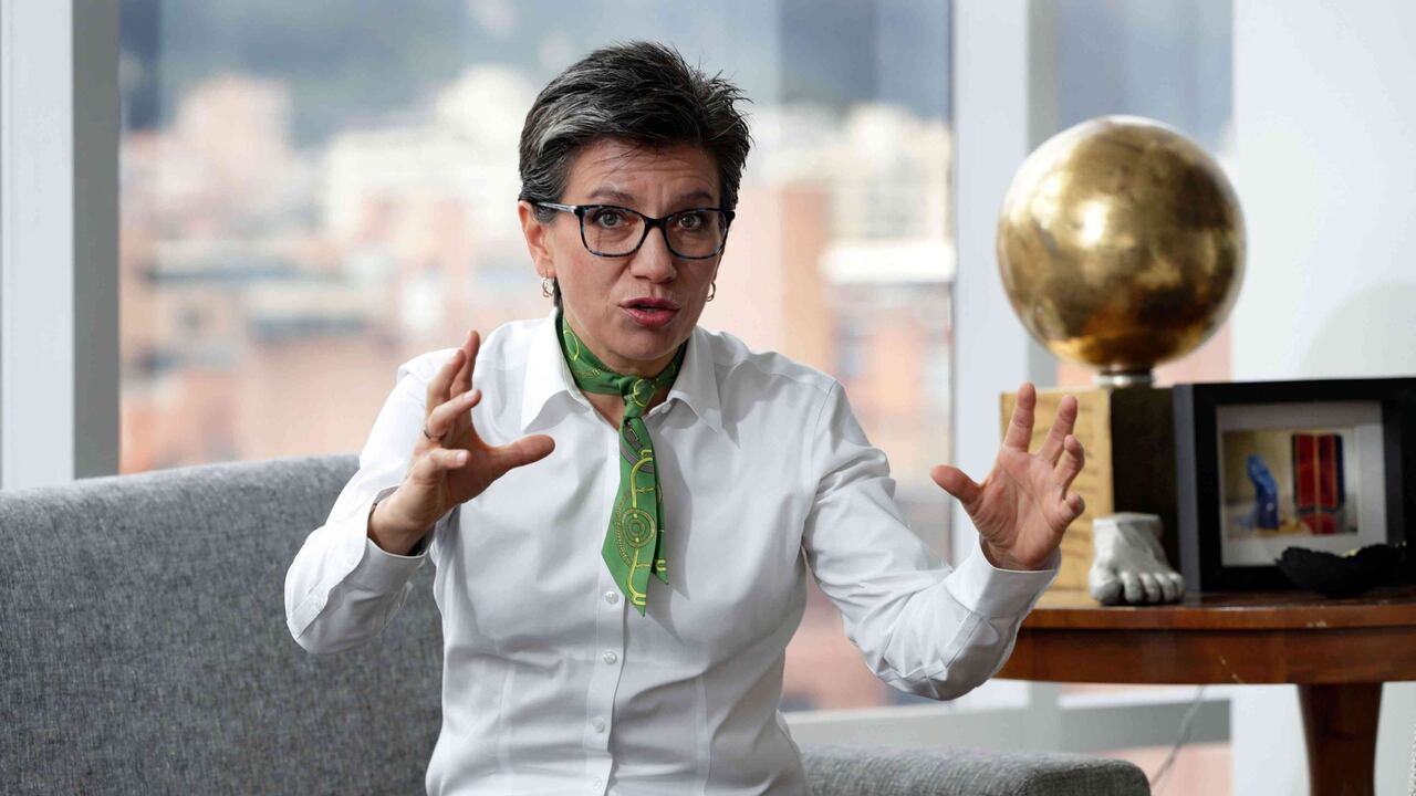 "Cuál utilizar, si yo a duras penas duermo", dice la alcaldesa.