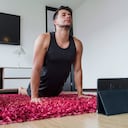 Uribe considera que si antes de la pandemia, las ocupaciones hicieron que las personas olvidaran quienes eran; esta pausa universal es un llamado a la reflexión para redireccionar la vida hacia lo que los hace felices. En este sentido, el yoga actúa como una alternativa para transitar hacia esa ruta.