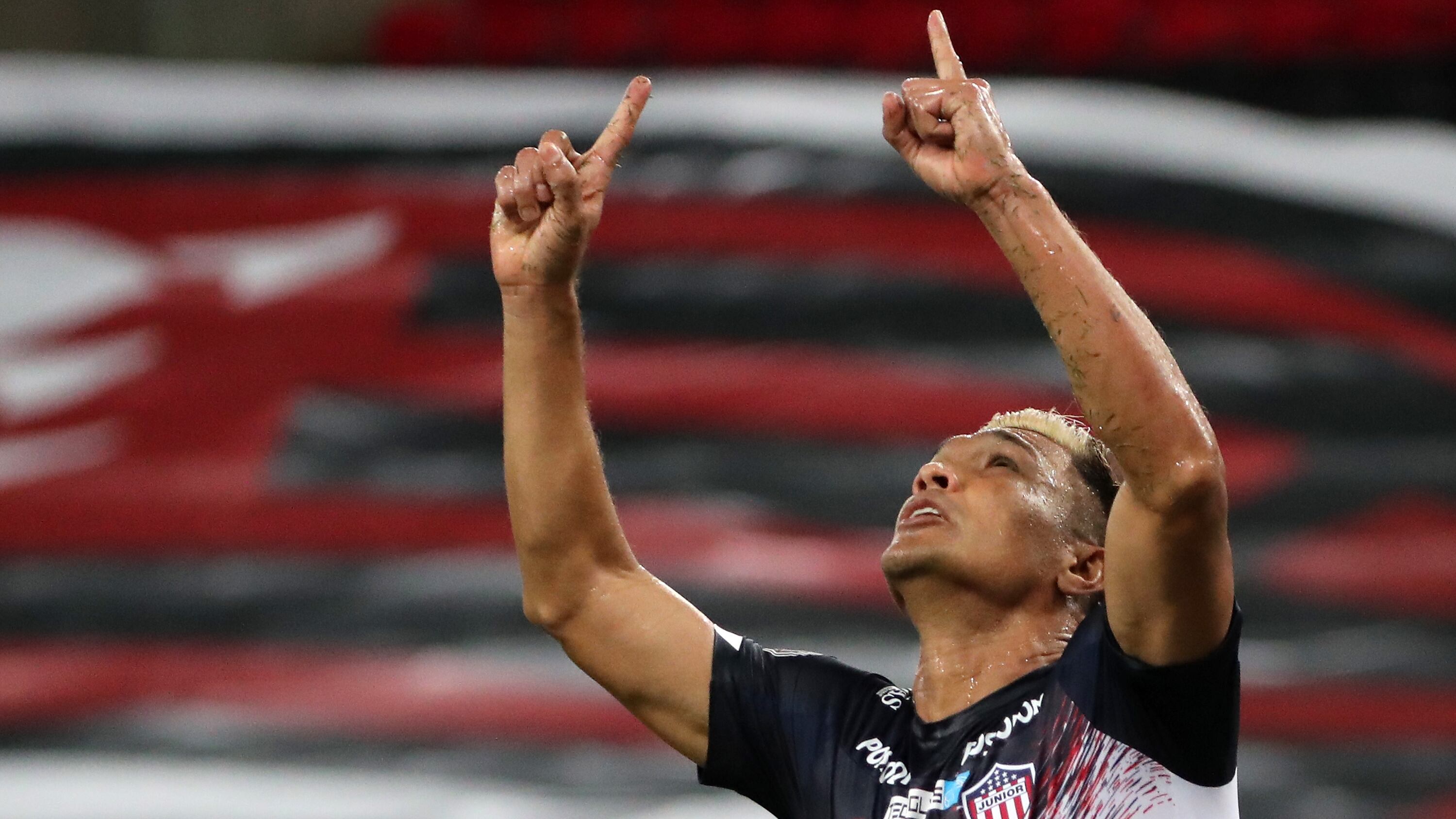 Teófilo y Junior: su regreso estaría cocinándose.